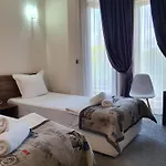 Отель Family Novel 2*