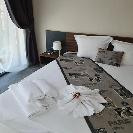 Otel Family Novel 2*