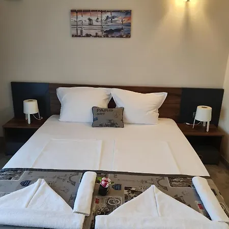 Otel Family Novel Burgaz