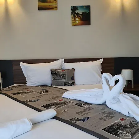 Family Novel Otel 2*