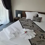 Хотел Family Novel 2*