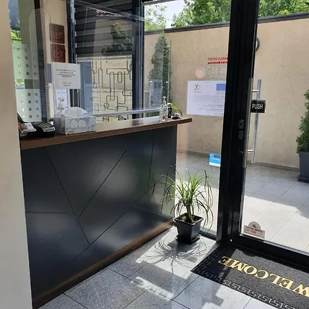 Family Novel Ξενοδοχείο 2*